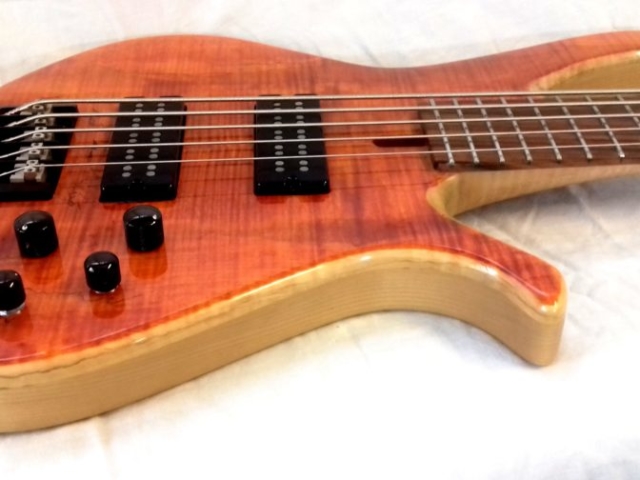 Eclisse SQ Electric Bass Lutherie LEGG 5 Strings Red Body